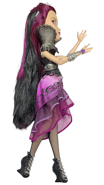 Ever After High First Chapter 1st Raven Queen Doll With Outfit