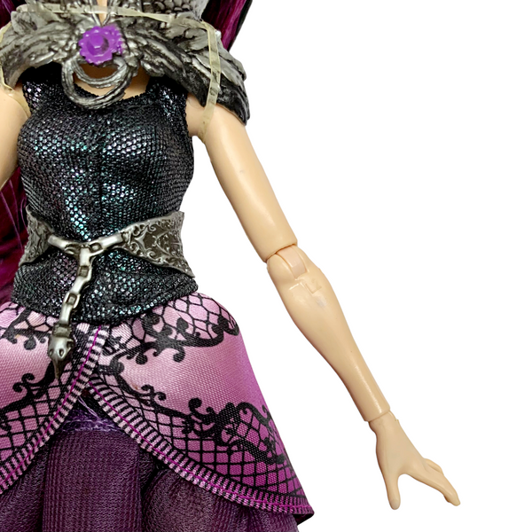 Ever After High First Chapter 1st Raven Queen Doll With Outfit