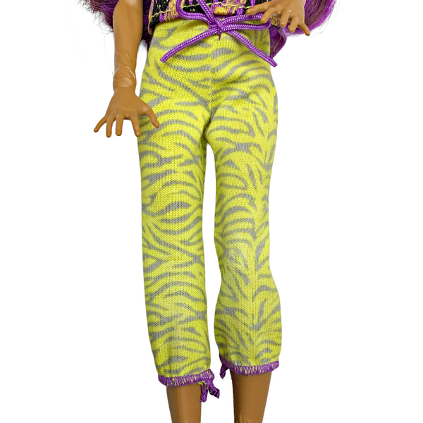 Monster High Monster Family Of Clawdeen Wolf Doll With Original Pajamas Outfit