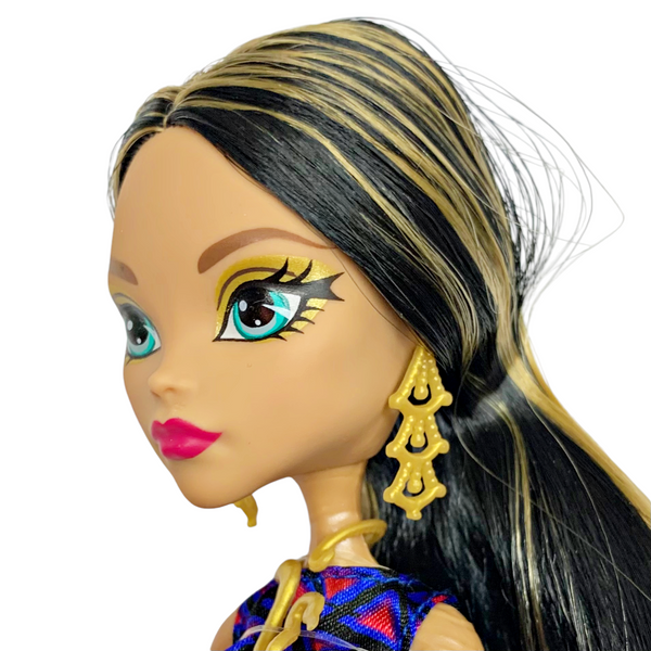 Monster High Cleo De Nile Scream & Sugar Playset Edition Doll With Outfit