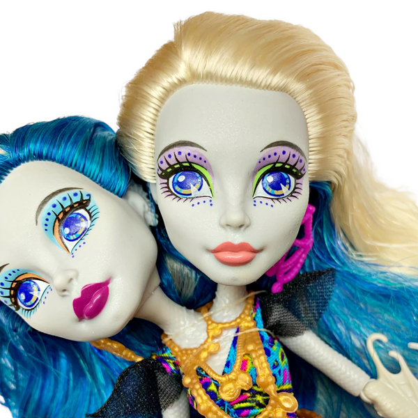 Monster High Great Scarrier Reef Peri & Pearl Serpentine Daughters Of Hydra Doll Set