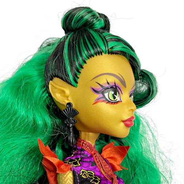 Monster High Jinafire Long Gloom & Bloom Doll With Outfit