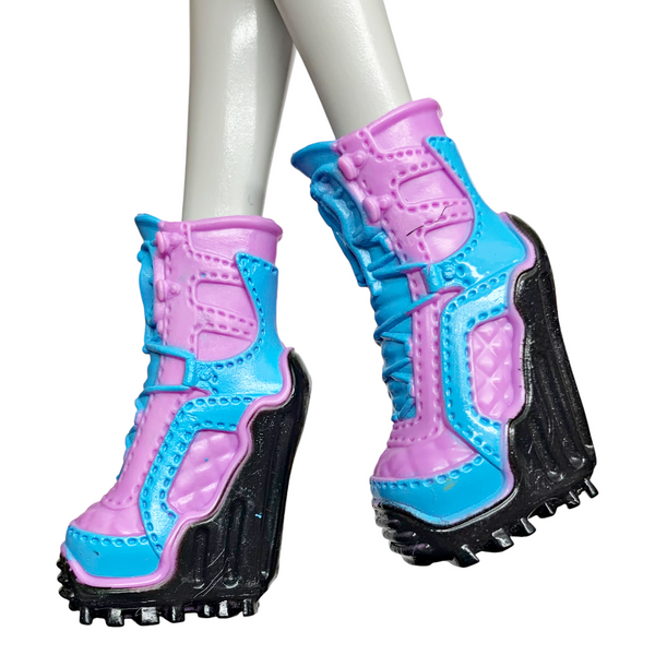 Monster High Abbey Snowboarding Club Fashion Pack Outfit Replacement Shoes Snow Boots