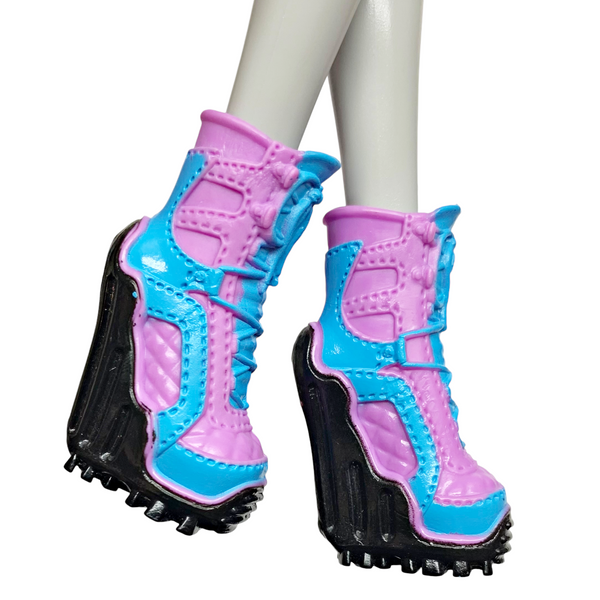 Monster High Abbey Snowboarding Club Fashion Pack Outfit Replacement Shoes Snow Boots