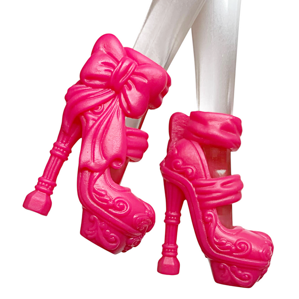 Monster High Rochelle Goyle Freak Du Chic Doll Replacement Pink Shoes