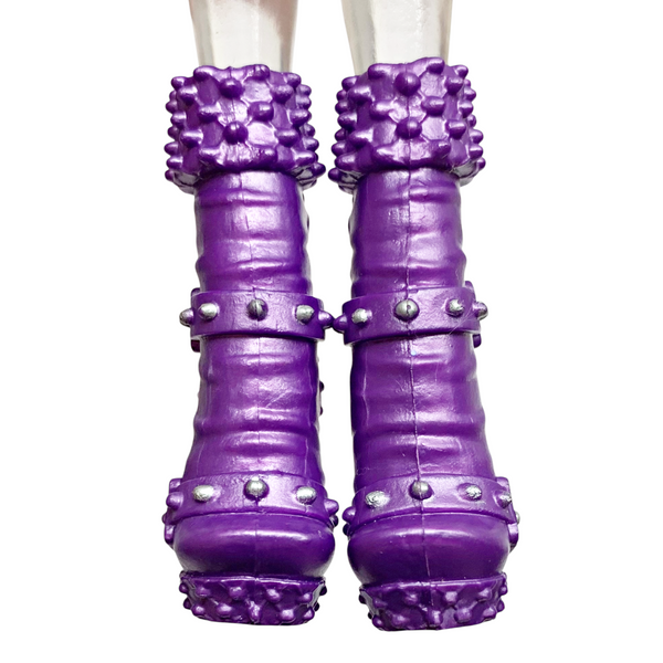 Monster High 13 Wishes Casta Fierce Doll Replacement Shoes Purple & Silver Boots