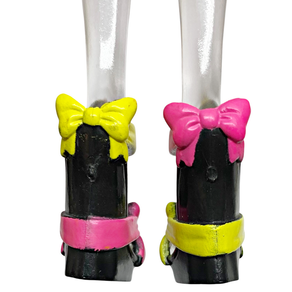 Monster High Draculaura Gloom Beach Doll Replacement Pink & Yellow Bow Shoes