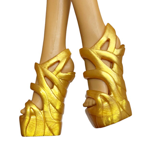 Monster High Clawdeen Wolf Pack Of Trouble Doll Replacement Gold Shoes