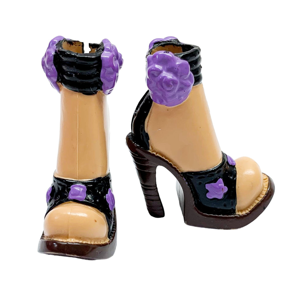 Barbie best sale shoe club