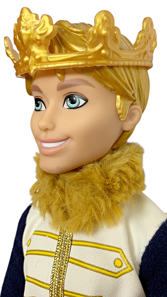 Ever After High Daring Charming Epic Winter Doll With Crown