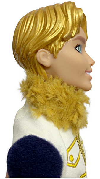 Ever After High Daring Charming Epic Winter Doll With Crown