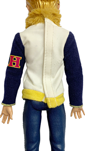 Ever After High Daring Charming Epic Winter Doll With Crown