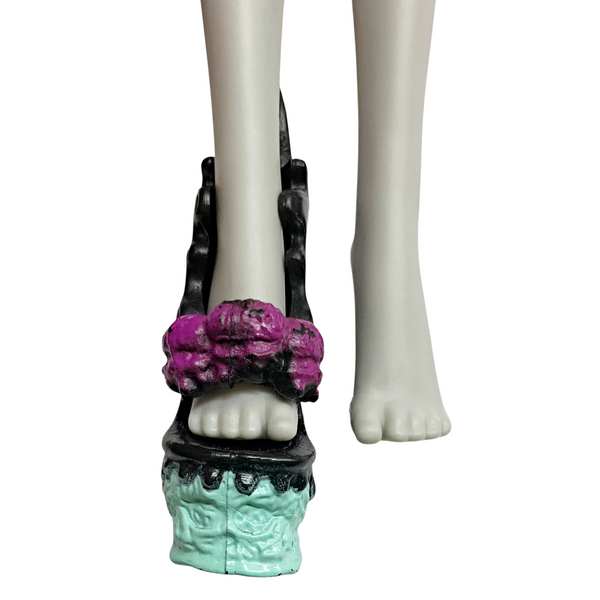 Monster High Sweet Screams Abbey Bominable Doll Replacement Right Shoe