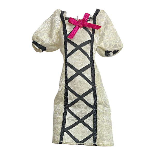 Monster High Clawd Wolf Sweet 1600 Doll Replacement Draculaura Gift Dress