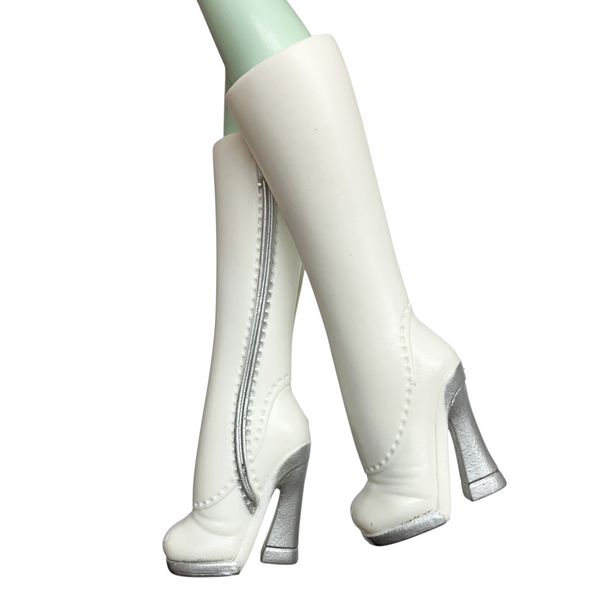 Monster High Scarah Screams I Heart (Love) Fashion Doll Replacement Shoes Tall White Boots