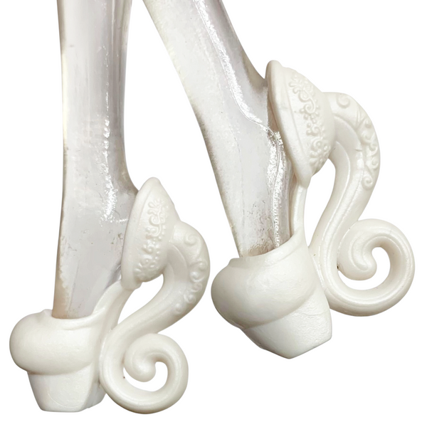 Ever After High First Chapter Original Madeline Hatter Doll Prototype / Factory Sample Shoes