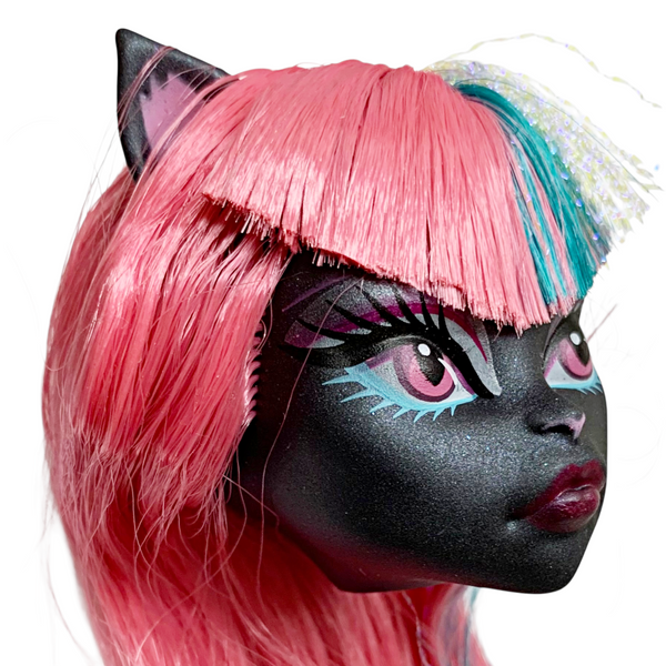 Monster High Catty Noir Boo York Schemes Doll Replacement Head Part
