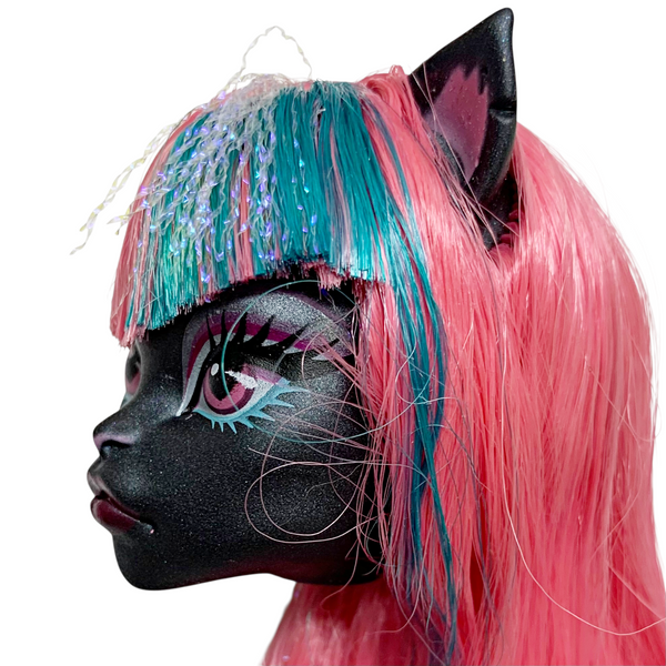 Monster High Catty Noir Boo York Schemes Doll Replacement Head Part
