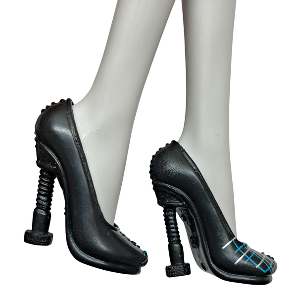 Monster High Frankie Stein School's Out Doll Black & Plaid Variant Shoes