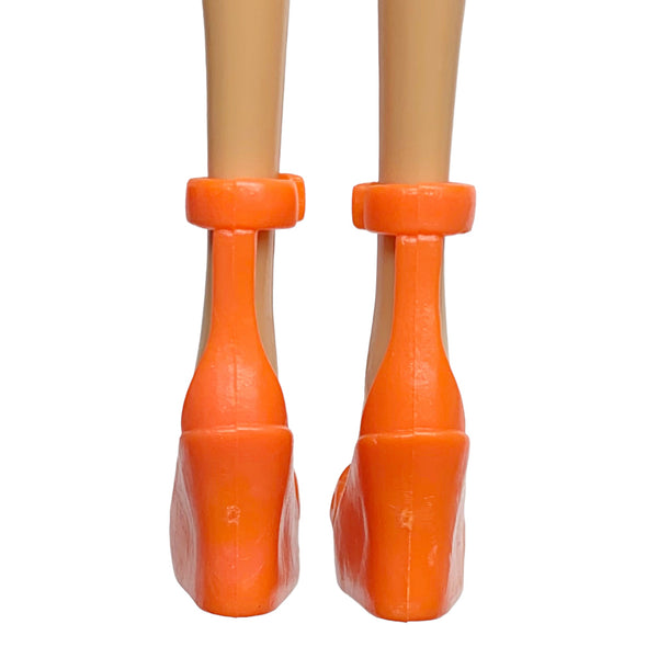 Mattel Winx Club Stella Shopping Spree Doll Replacement Orange Shoes