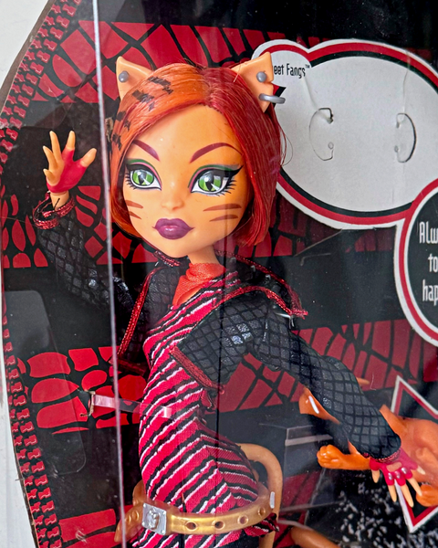 Monster High 1st Wave Original Release Toralei Stripe Doll (W9117)