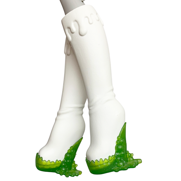 Monster High Scarah Screams Ghoul Fair Doll Outfit Replacement Shoes White Boots