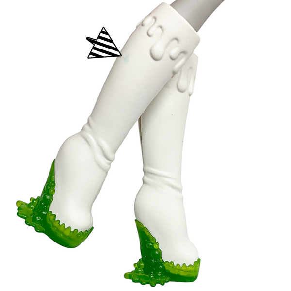 Monster High Scarah Screams Ghoul Fair Doll Outfit Replacement Shoes White Boots