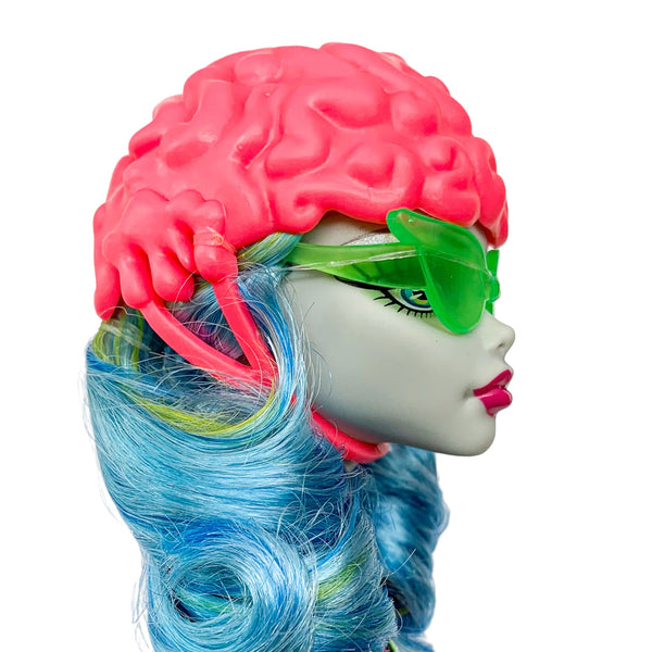 Monster High Ghoulia Yelps Roller Maze Doll With Outfit