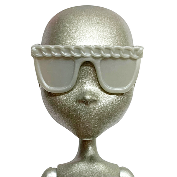 Monster High Spectra Vondergeist Doll Fashion Pack Outfit Replacement Silver Glasses