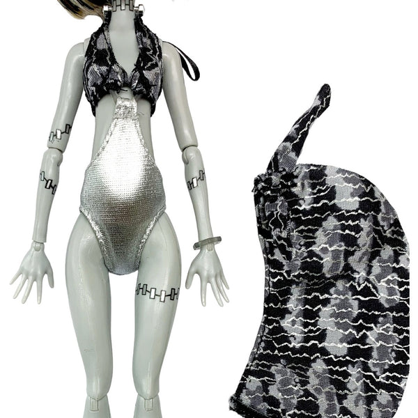 Monster High Skull Shores Black & White Variant Frankie Stein Doll With Outfit