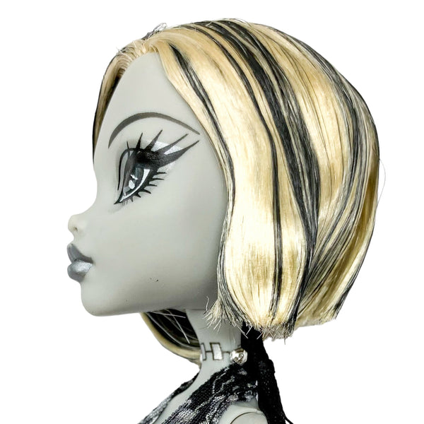 Monster High Skull Shores Black & White Variant Frankie Stein Doll With Outfit