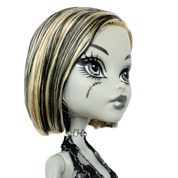 Monster High Skull Shores Black & White Variant Frankie Stein Doll With Outfit