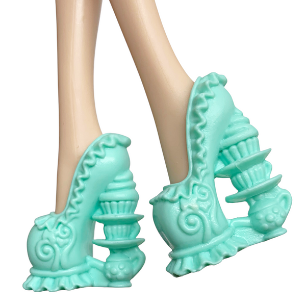 Ever After High Madeline Hatter Way Too Wonderland Doll Replacement Shoes