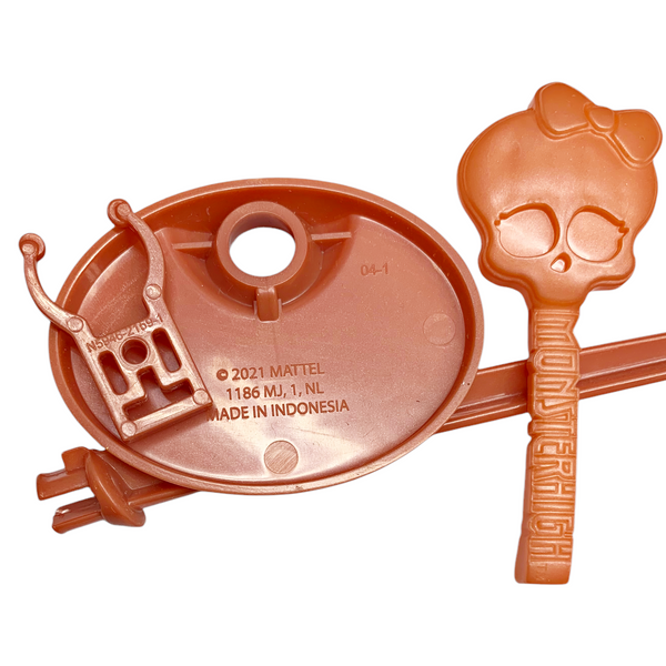 Monster High Clawdeen Wolf 1st Wave Style G1 Doll Replacement Bronze Stand Set