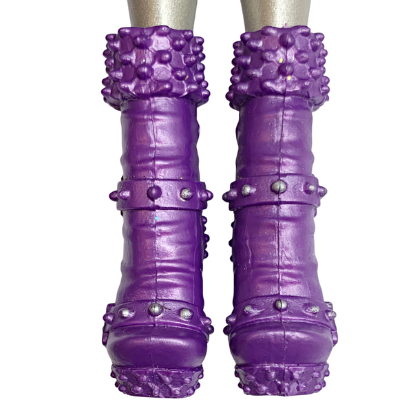 Monster High Casta Fierce Friday 13th / 13 Wishes Doll Replacement Shoes Purple & Silver Boots