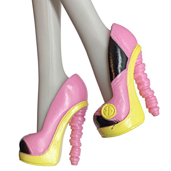 Monster High Draculaura Forbitten Love Doll Outfit Replacement Pink & Yellow Shoes