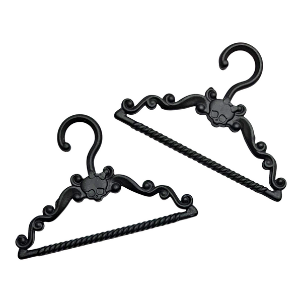 Monster High Venus McFlytrap Garden Mysteries Playset Replacement 2x Black Hangers