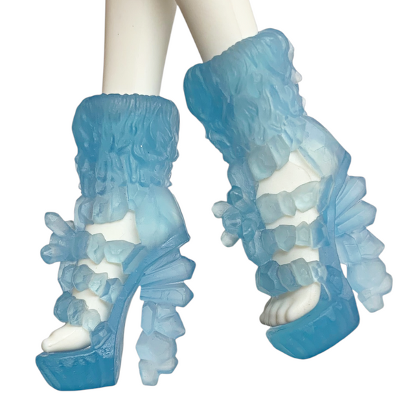 Monster High Abbey Bominable Dot Dead Gorgeous Doll Replacement Blue Ice Shoes