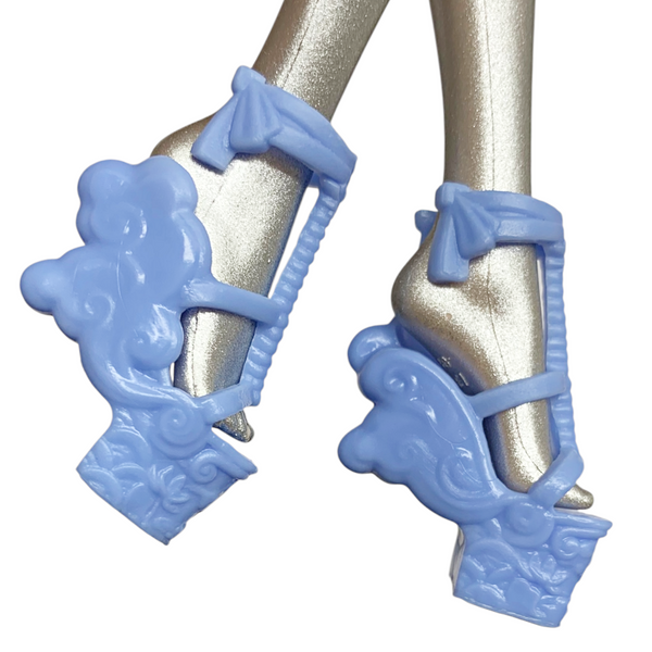 Monster High Jinafire Long Gore-Geous Oasis G3 Doll Replacement Blue Shoes