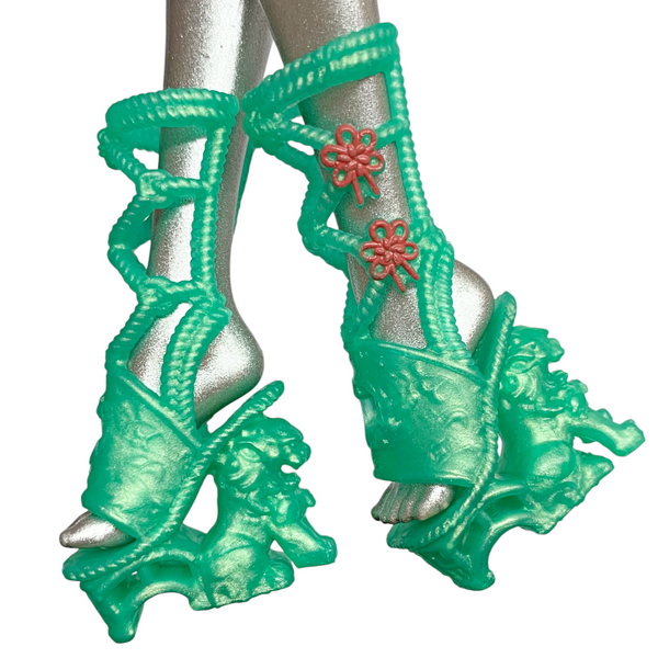 Monster High Jinafire Long Gore-Geous Oasis G3 Doll Replacement Green Shoes