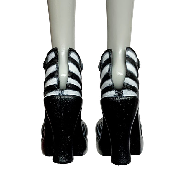 Monster High First Wave Original Frankie Stein Doll Replacement Black & White Shoes