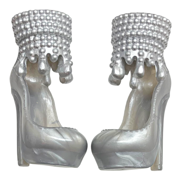 LOL Surprise OMG Missy Frost Fashion Show Style Edition Doll Replacement Silver Shoes