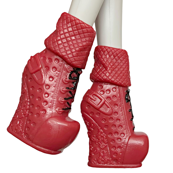 Ever After High Cerise Hood Tri-Castle-On Tricastleon Doll Replacement Red Shoes