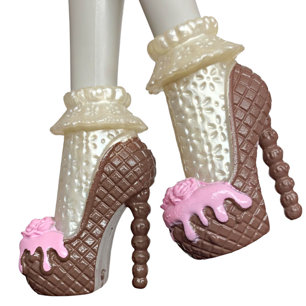 Ever After High Madeline Hatter Sugar Coated Doll Replacement Ice Cream Style Shoes