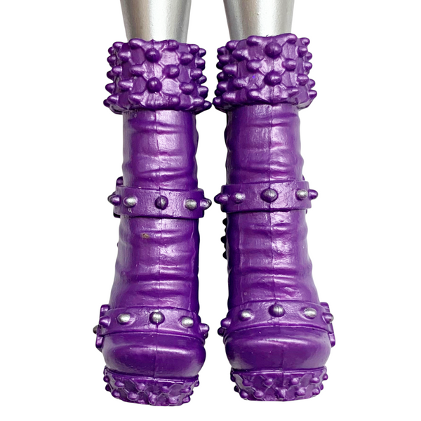 Monster High 13 Wishes Casta Fierce Doll Replacement Shoes Purple & Silver Boots