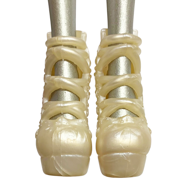 Ever After High Apple White Hat-Tastic Doll Replacement Pearl White & Gold Shoes