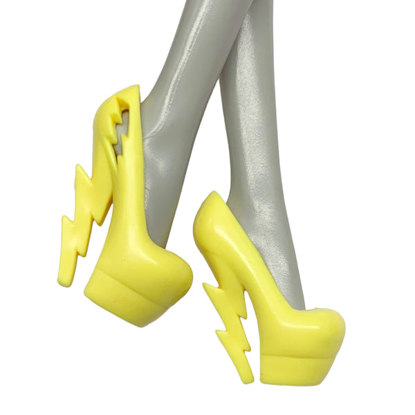 Monster High Freaky Fusion Recharge Chamber Frankie Stein Doll Replacement Yellow Shoes