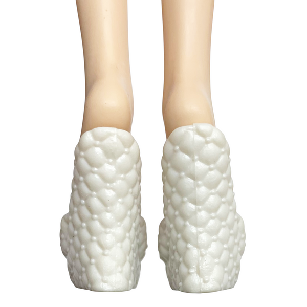 Ever After High Apple White Getting Fairest Prototype Solid White Slippers
