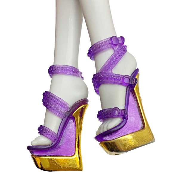 Monster High Clawdeen Wolf 13 Wishes Haunt The Casbah Doll Replacement Purple Shoes