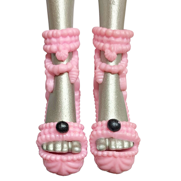 Monster High Lagoona Blue Frights Camera Action Doll Replacement Pink Shoes